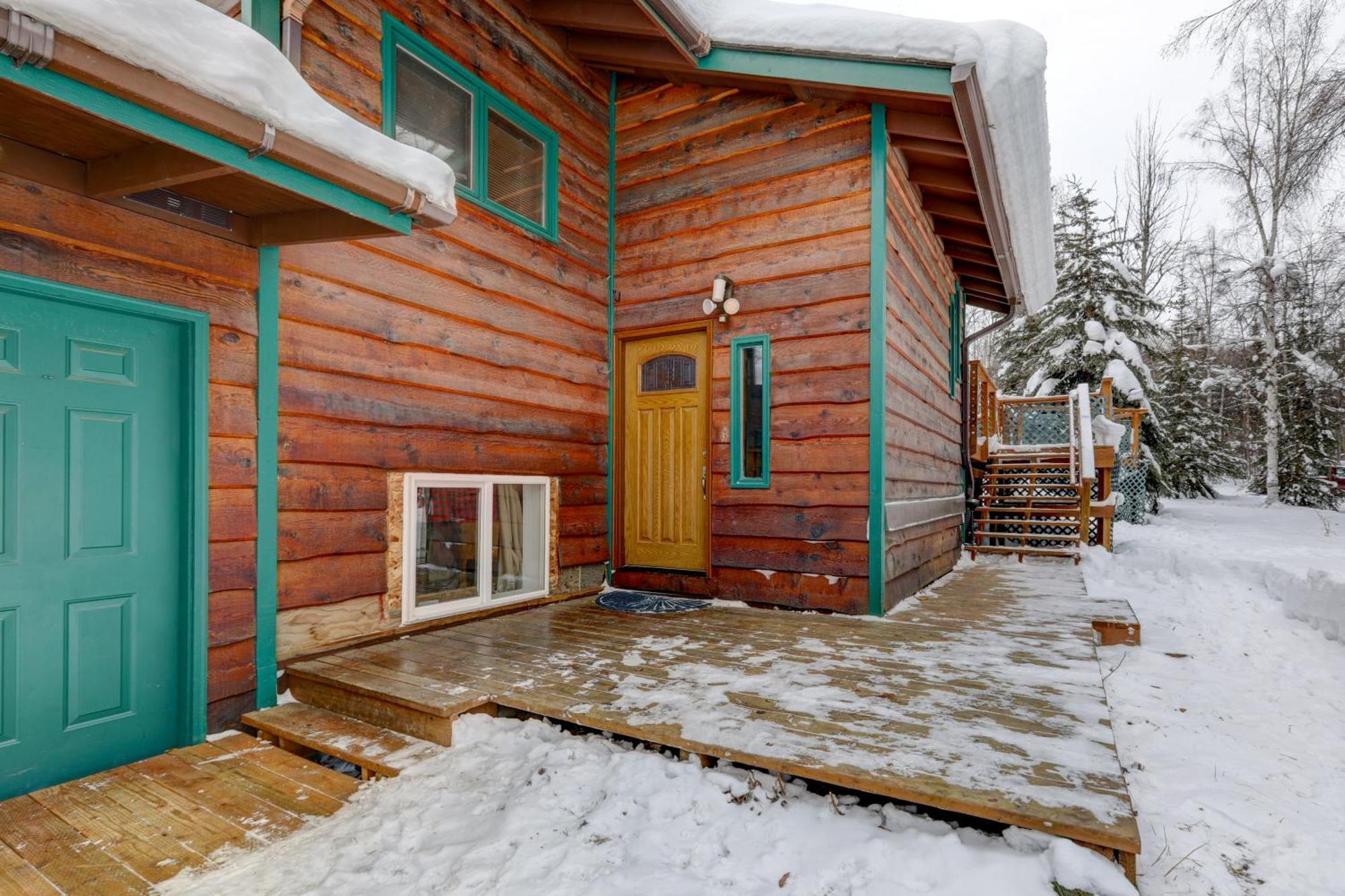Ideally Located Fairbanks Vacation Rental! Exterior photo