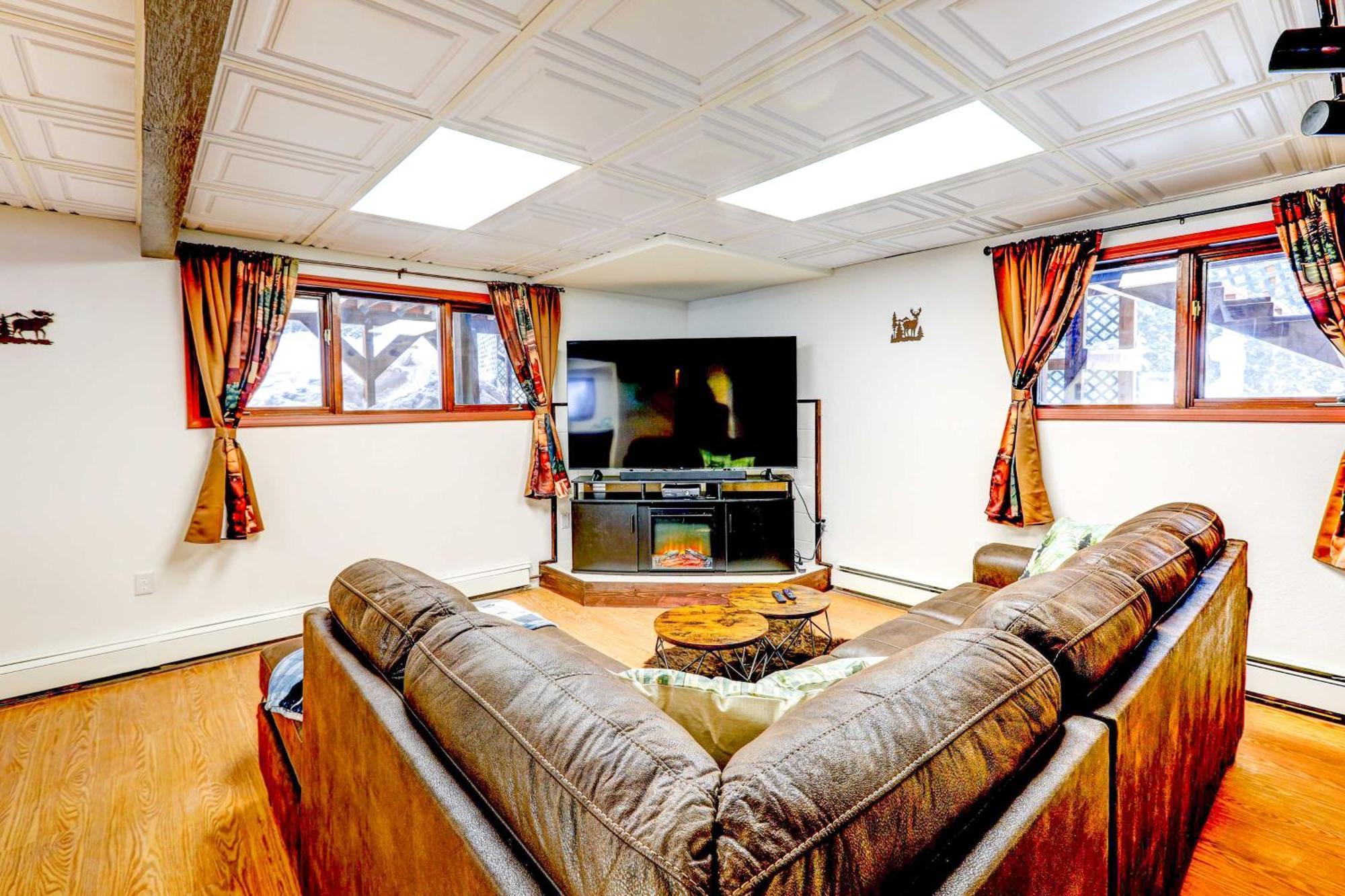 Ideally Located Fairbanks Vacation Rental! Exterior photo